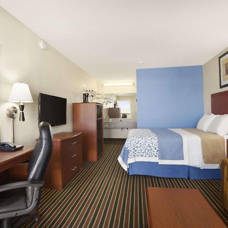 Days Inn By Wyndham Champaign/Urbana Εξωτερικό φωτογραφία