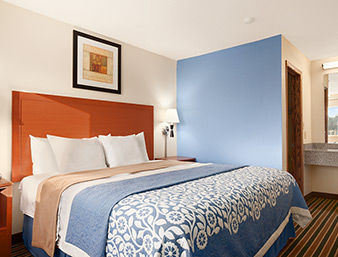 Days Inn By Wyndham Champaign/Urbana Εξωτερικό φωτογραφία