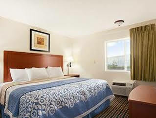 Days Inn By Wyndham Champaign/Urbana Εξωτερικό φωτογραφία